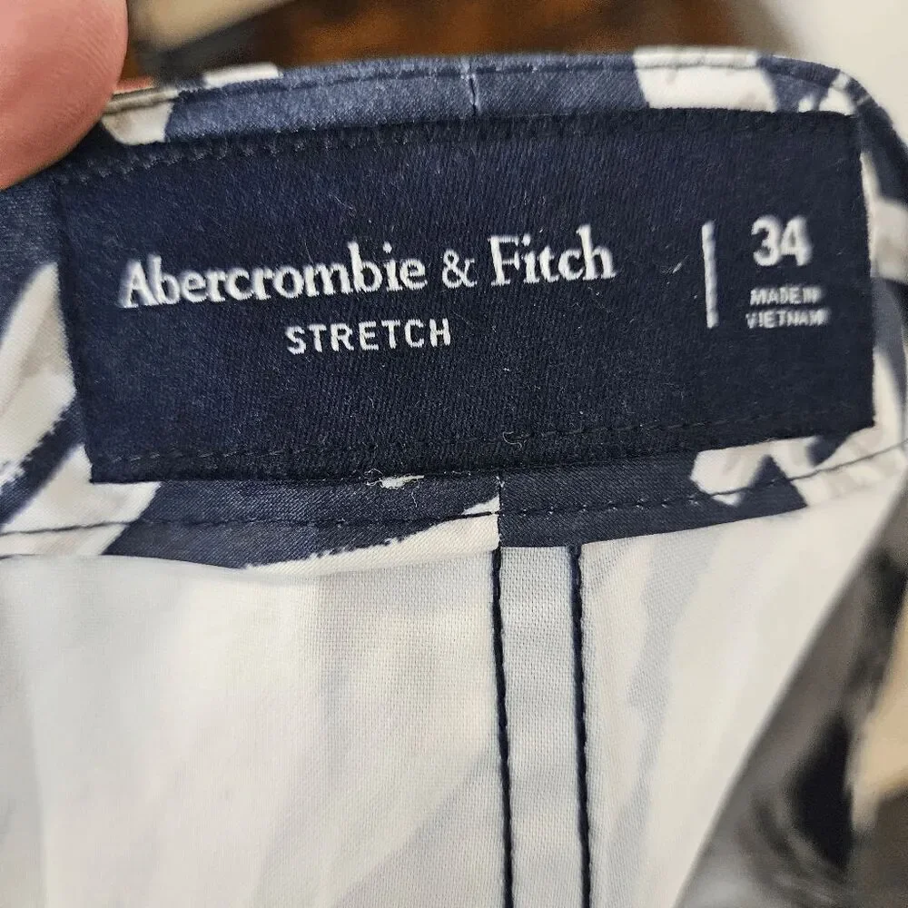 Abercrombie & Fitch Stretch Swim Stretch Trunks Mens Blue and White Foiliage Siz